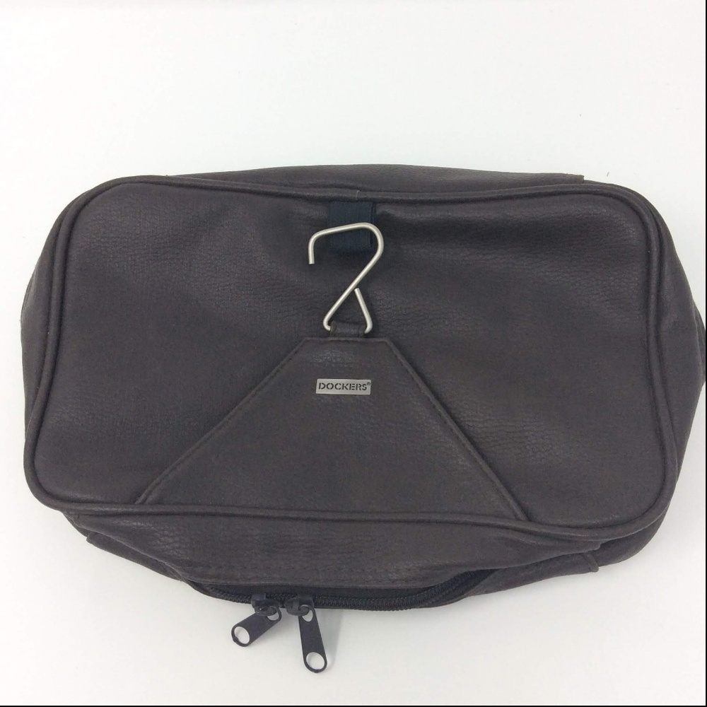 Dockers nwot Men grooming durable travel toiletries case ❤️Like for a price